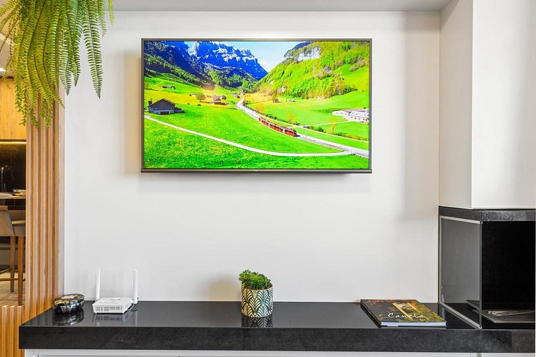 Apto em Frente Praça de Canela com Infra de Lazer