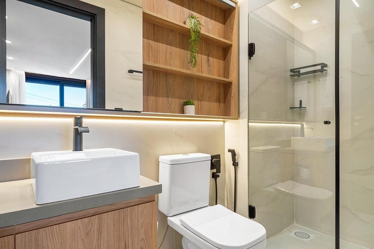 Apto em Frente Praça de Canela com Infra de Lazer