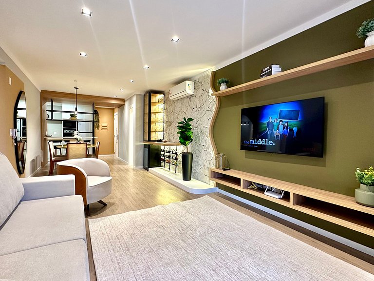 Apartamento em Frente a Praça no Canela Residence