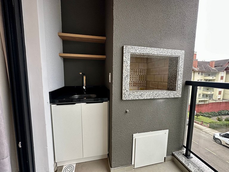 Apartamento em Frente a Praça de Canela