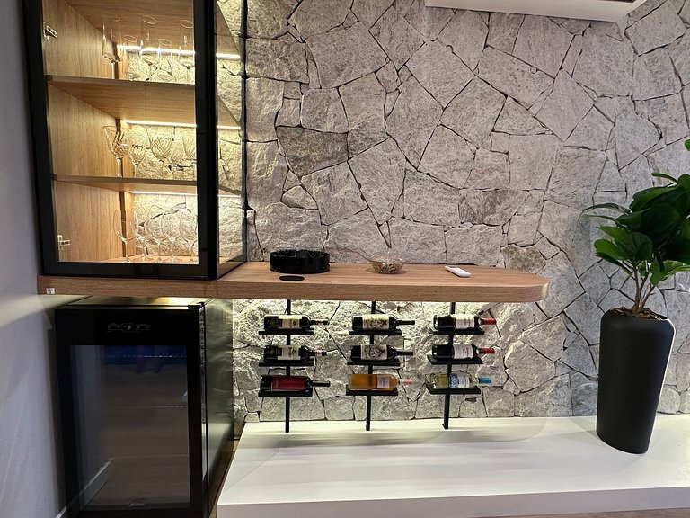 Apartamento em Frente a Praça de Canela