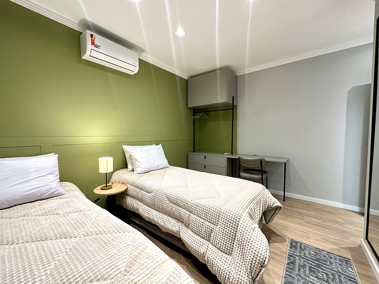 Apartamento em Frente a Praça de Canela