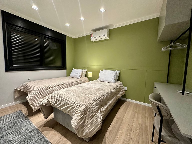 Apartamento em Frente a Praça de Canela