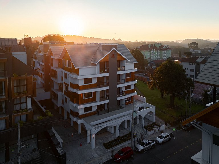 Apartamento em Frente a Praça no Canela Residence
