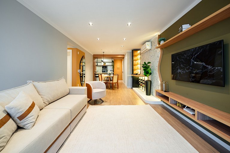 Apartamento em Frente a Praça no Canela Residence