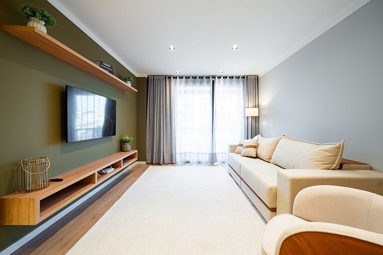 Apartamento em Frente a Praça no Canela Residence