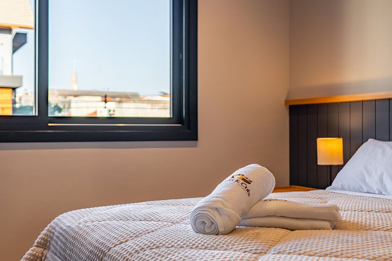 Apartamento em Frente a Praça no Canela Residence