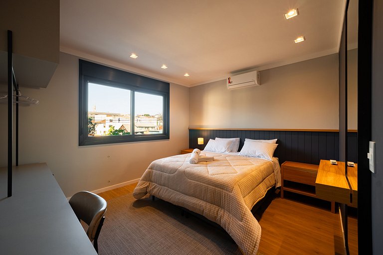 Apartamento em Frente a Praça no Canela Residence