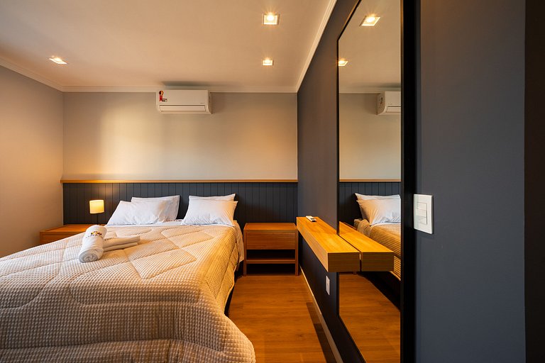 Apartamento em Frente a Praça no Canela Residence