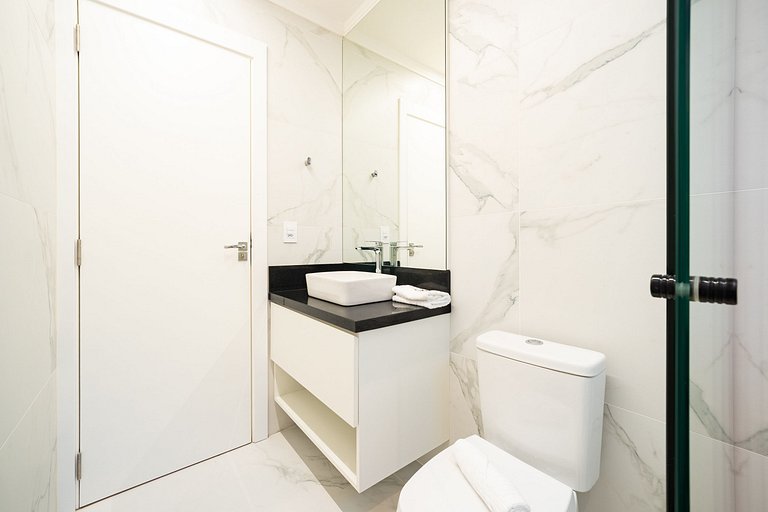 Apartamento em Frente a Praça no Canela Residence