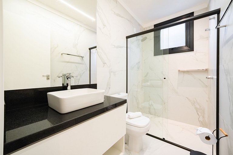 Apartamento em Frente a Praça no Canela Residence